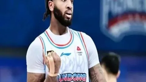 萨内替补进球，乌尔比希助柏林联逼平拜仁